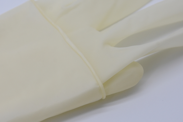 In Hospitals Heavy Duty Powdered Latex Surgical Glove